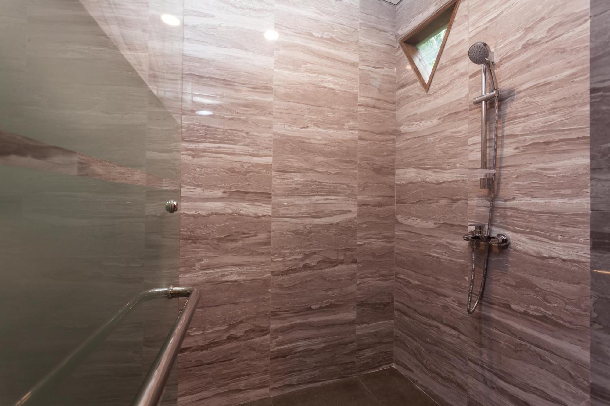 Apartment Teba Suci And